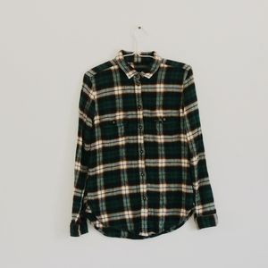 American Eagle Outfitters Green and Gold Flannel Button Down Shirt